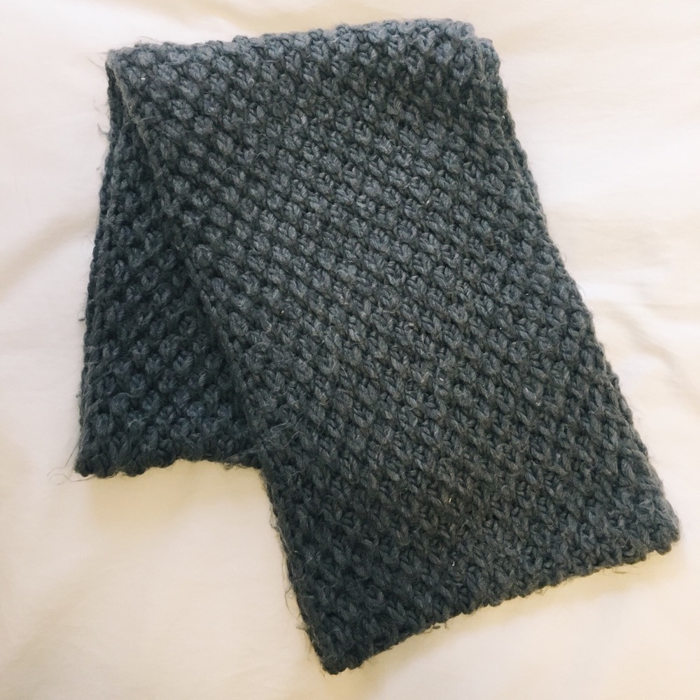 AEO Knitted Infinity Scarf